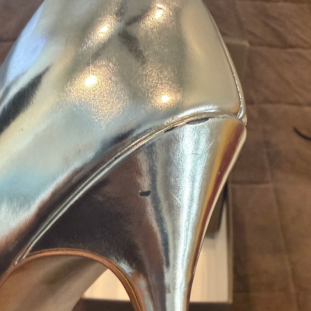 Paolo Metallic Silver Pointed-Toe Stiletto Pumps - Picture 2 of 7